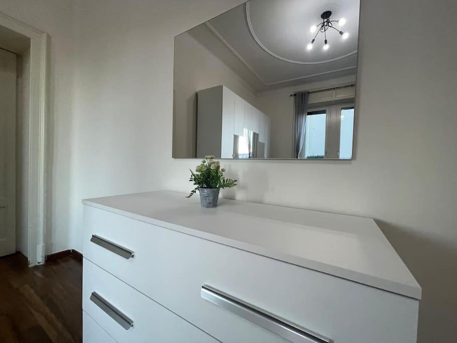 Bg Central President Suite Con Parcheggio - Vista Citta Alta Bergamo Luaran gambar